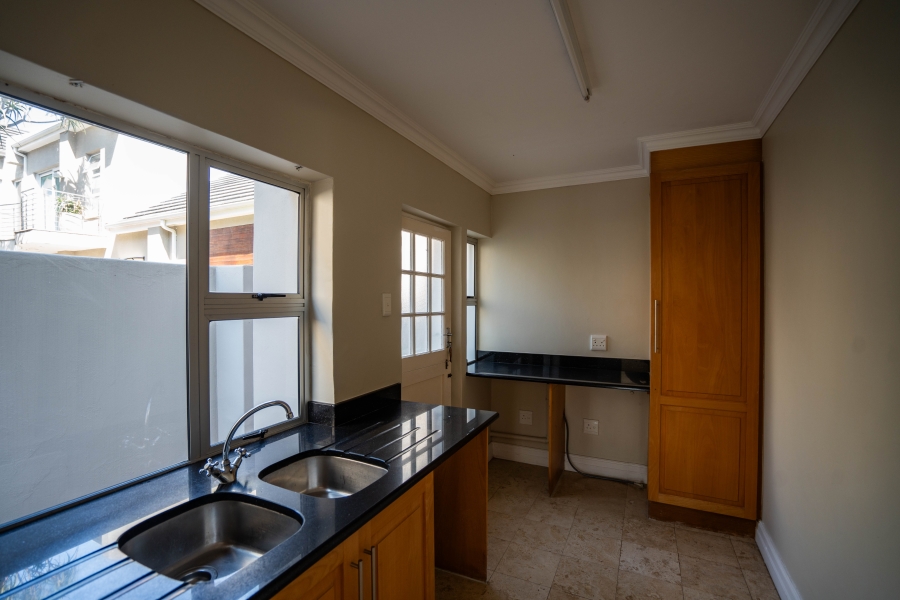 6 Bedroom Property for Sale in Royal Alfred Marina Eastern Cape